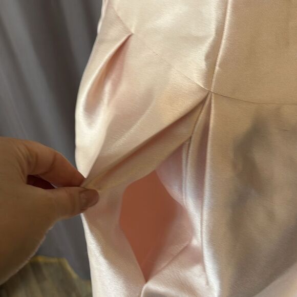 Vera Wang Elegant Lace Detail baby pink  Dress, US4 - Picture 5 of 13